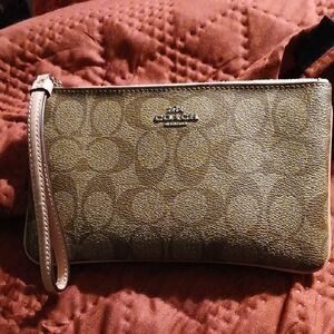 Coach Tan Signature Wristlet NWOT LARGE WRISTLET